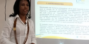 Colombia García sustenta proyecto de grado