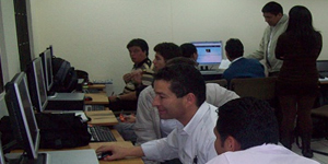 Convocatoria a estudiantes para monitorias primer semestre de 2014 en Bogotá