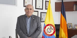 Estudiar derecho virtual traerá justicia