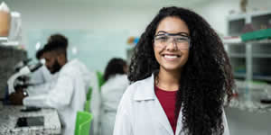 Participa como ponente en la IV Semana de la Química y sus aplicaciones