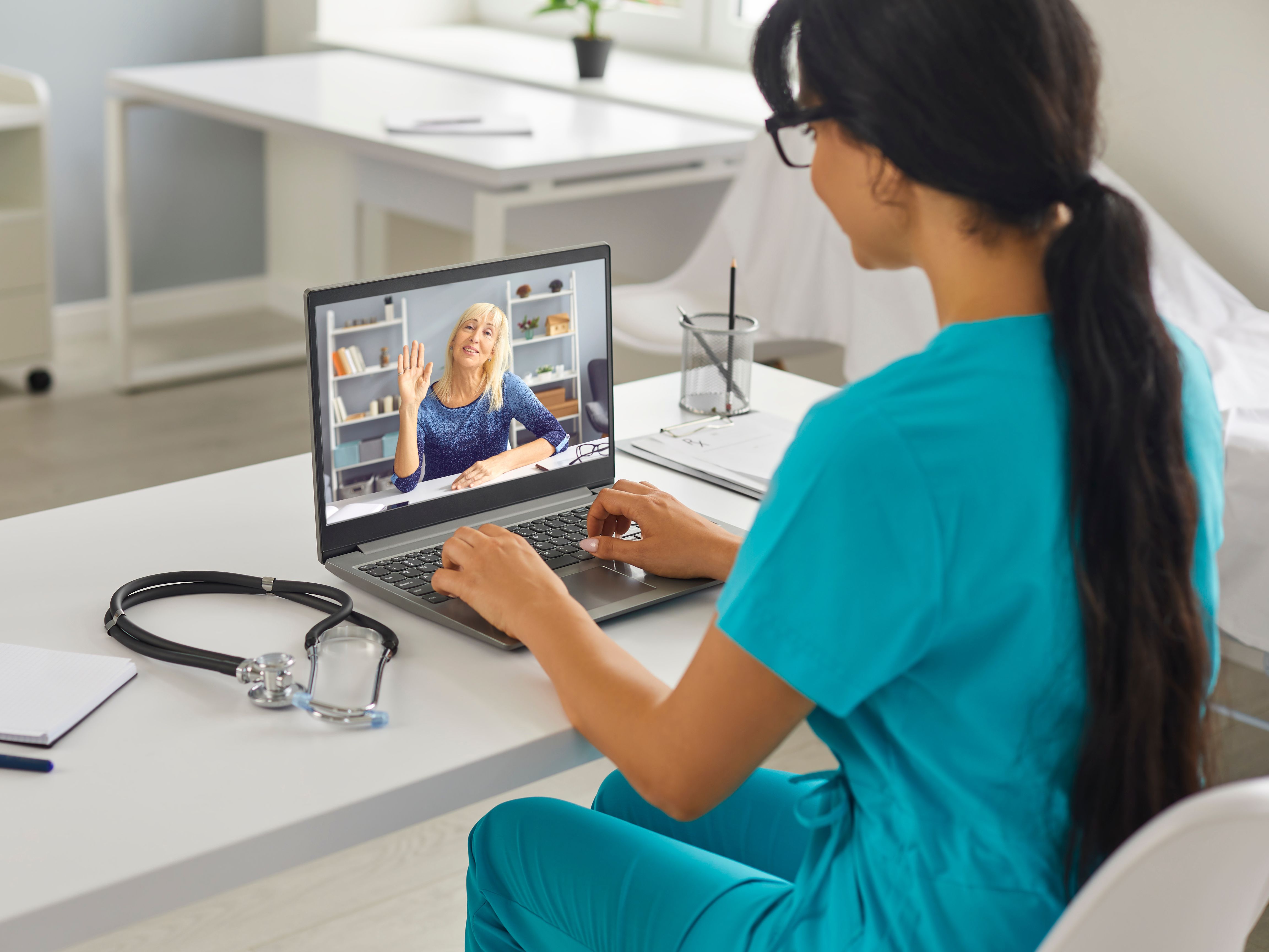 5 razones para estudiar la Maestría en Telesalud y sus aplicaciones, ¿Cómo te prepara la Maestría en Telesalud para el futuro? 