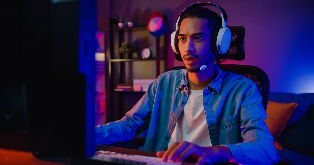 Consejos para una experiencia segura en juegos en línea: evita compartir información personal en chats de juegos