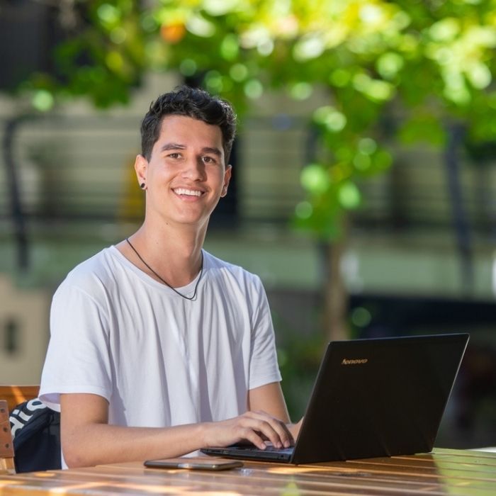 Puedo estudiar en el Eje Cafetero: la nueva era de la educación virtual en Colombia