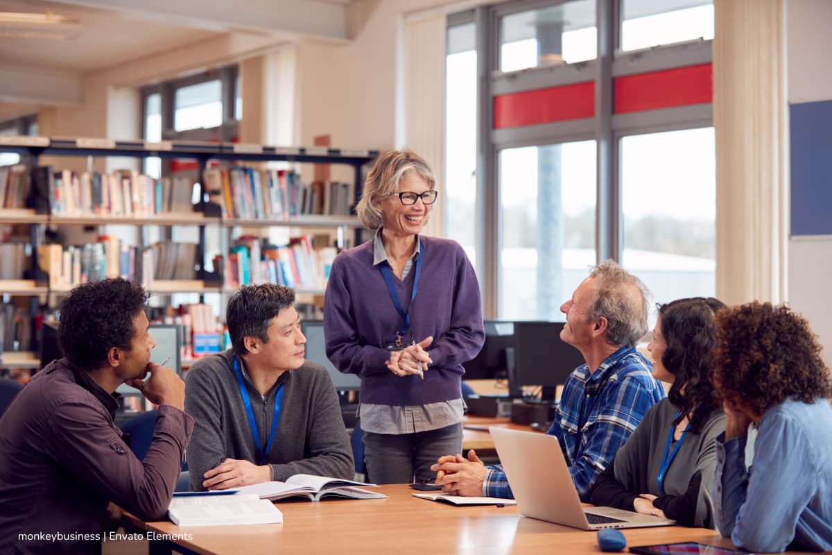 Más Colombia destaca maestrías para docentes de la UNAD con financiación condonable hasta el 85%