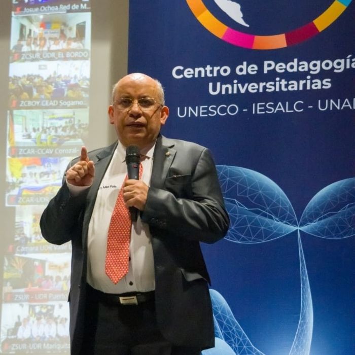 Conferencia del rector de la UNAD en la UNESCO resalta el papel de la educación híbrida en la transformación social