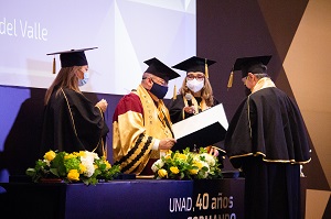 DOCTORADOS HONORIS CAUSA 12