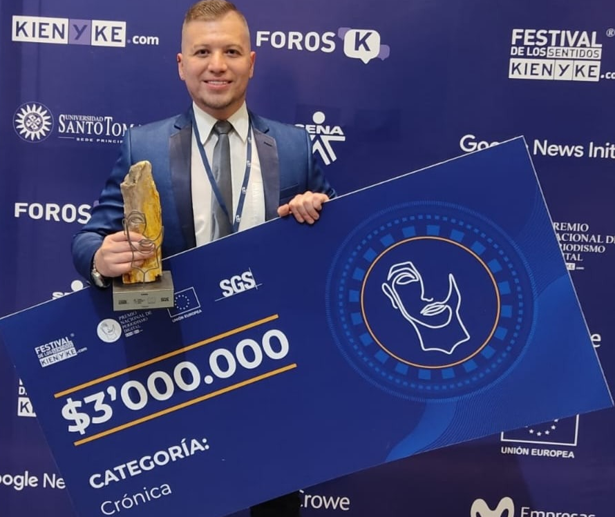 FOTO PREMIONAL PERIODISMO DOCENTE