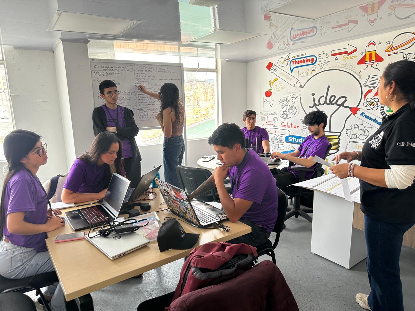 La UNAD impulsa la innovación en la Hackathon Boyacá Innovate 2025