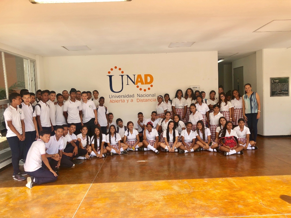 68 estudiantes del Colegio Eustorgio Salgar visitaron el CCAV Puerto Colombia para “Vivir un día en la Universidad