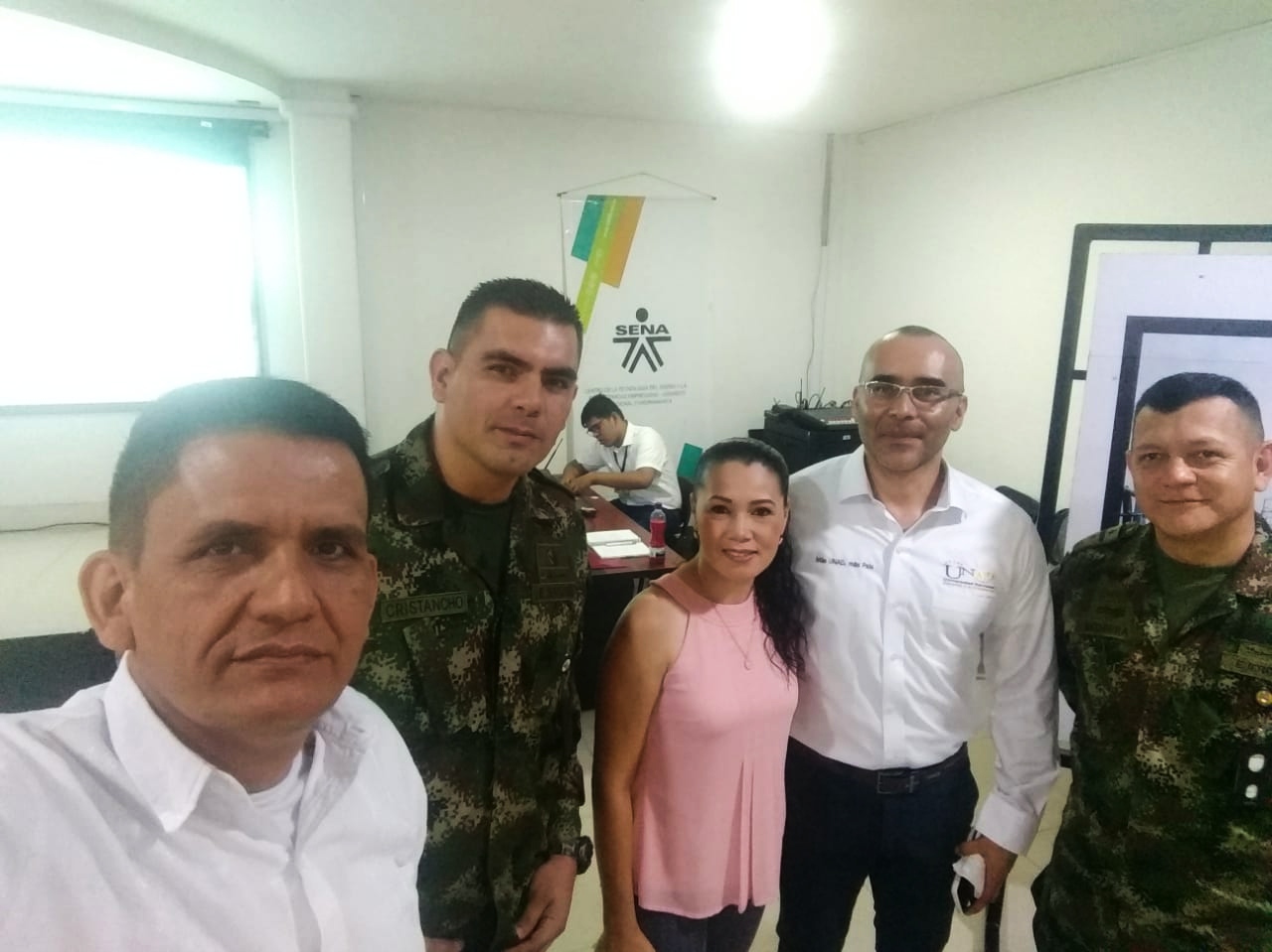 1 Con Directivos de la Escuela de Sub Oficiales EMSUB Tolemaida