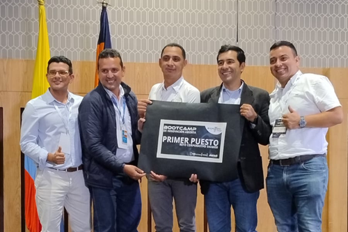 Bootcamp Unadista 2025 clausura con soluciones innovadoras para generar impacto