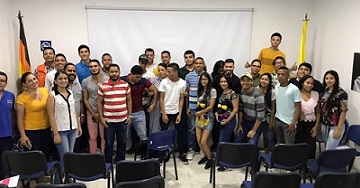 Docentes ECBTI y Semillero “Cosmonautas”, realizan Conferencia “Inmersión al mundo del Photoshop”