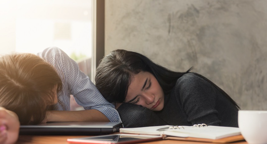 ¿Te estás quemando? Descubre cómo vencer el Burnout Académico y recuperar tu pasión por aprender