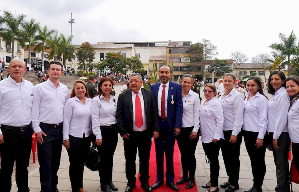 La Alcaldía de Fusagasugá Condecoró a la Universidad Nacional Abierta y a Distancia UNAD