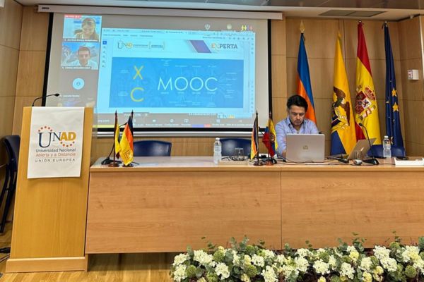 Nuestros connacionales en España podrán acceder a 200 becas en cursos cortos con doble certificación