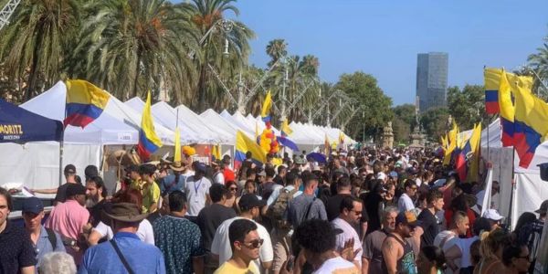 La UNAD Unión Europea participó en la feria de servicios para colombianos en Barcelona