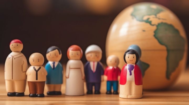 ¿Genes o entorno? Así influyen la familia, la cultura y la sociedad en el desarrollo humano