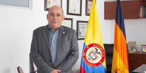 Rector de la UNAD habla, en Caracol Radio, sobre las claves para mejorar la educación en Colombia