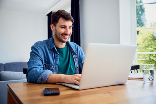 La UNAD invita a estudiar Psicología con enfoque humano y flexibilidad virtual